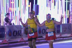 BIB: 40208, 42143
                            <button type="button" onclick="openModal(23223505)" class="btn btn-primary btn-sm float-right btn-popup" data-toggle="modal" data-target=".modal-high-quality">
                        <i class="fas fa-shopping-cart"></i> Add to Cart
                    </button>
                                            <button type="button" onclick="isThisMe(23223505, true)" class="btn btn-success btn-sm float-right btn-popup btn-isme hidden" data-toggle="tooltip" data-placement="bottom" title="นี่คือรูปของคุณใช่ไหม คลิกที่นี่เพื่อเอาเข้าอัลบั้ม">
                        <i class="fas fa-plus"></i> Add to album
                    </button>
                    <button type="button" onclick="isThisMe(23223505, false)" class="btn btn-warning btn-sm float-right btn-popup btn-isnotme hidden">
                        <i class="fas fa-ban"></i> Remove from album
                    </button>